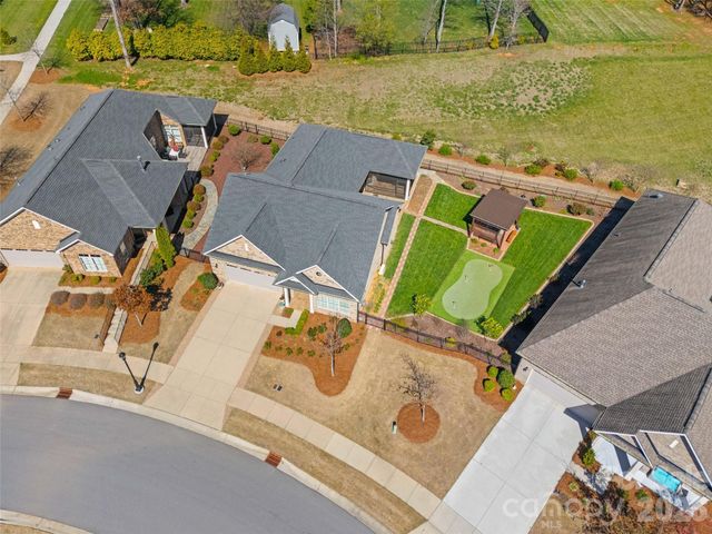 5232 Courtyard Lane, Belmont, NC 28012