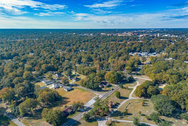 107 Gay Ave., Hattiesburg, MS 39401