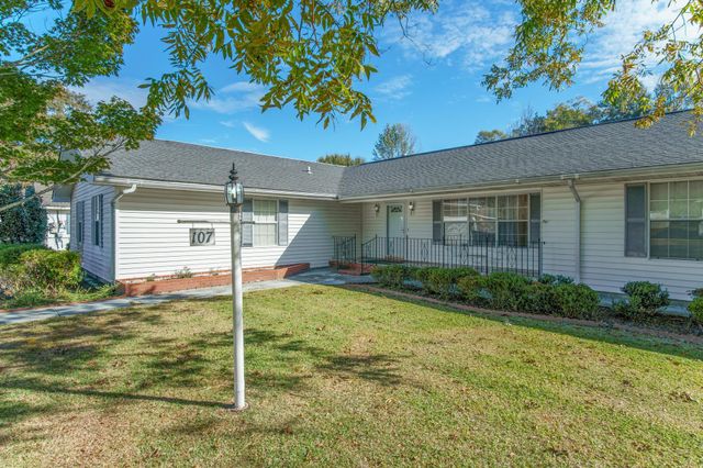 107 Gay Ave., Hattiesburg, MS 39401