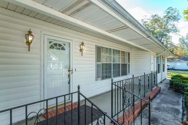 107 Gay Ave., Hattiesburg, MS 39401