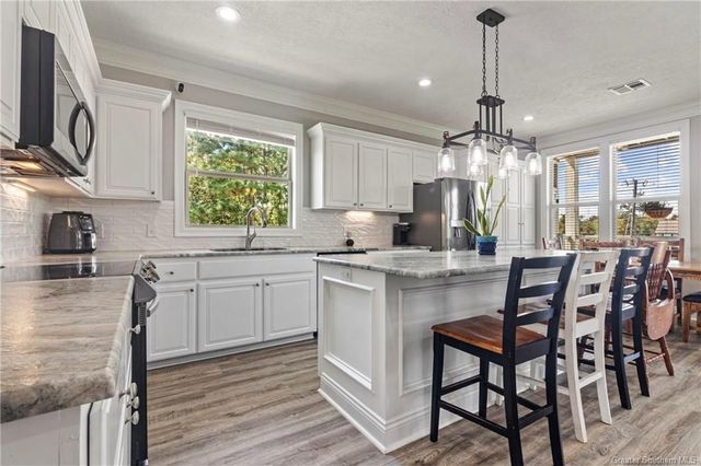 1258 S Perkins Ferry Road, Lake Charles, LA 70611