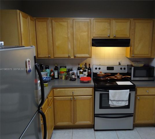 3725 S Ocean Drive 607, Hollywood, FL 33019