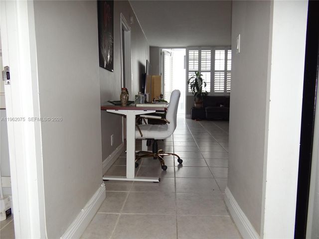 3725 S Ocean Drive 607, Hollywood, FL 33019