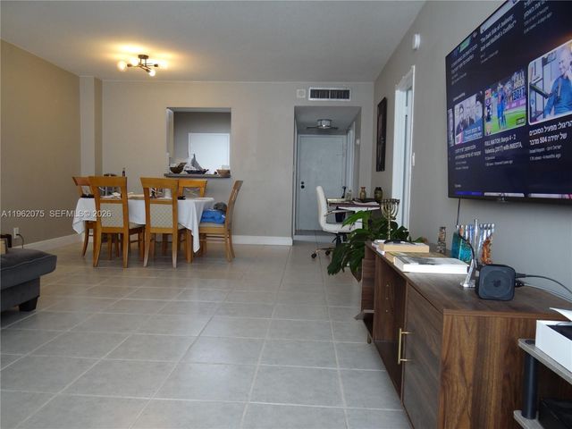 3725 S Ocean Drive 607, Hollywood, FL 33019