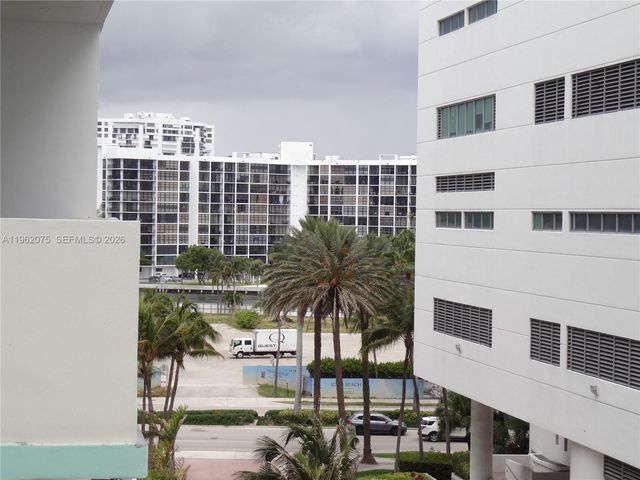 3725 S Ocean Drive 607, Hollywood, FL 33019