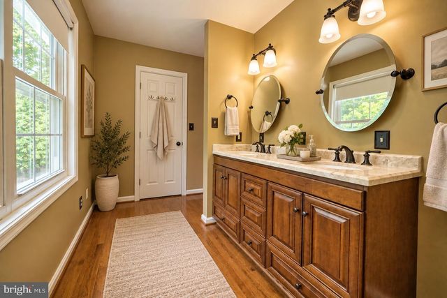 990 CARAVAN TRL, Owings, MD 20736