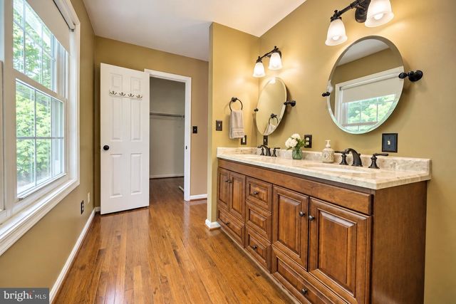 990 CARAVAN TRL, Owings, MD 20736