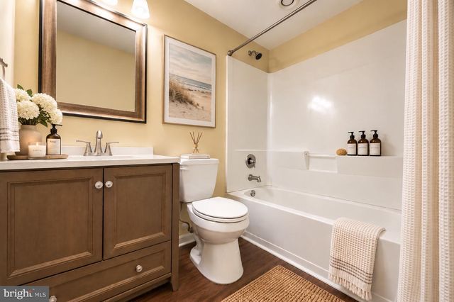 990 CARAVAN TRL, Owings, MD 20736