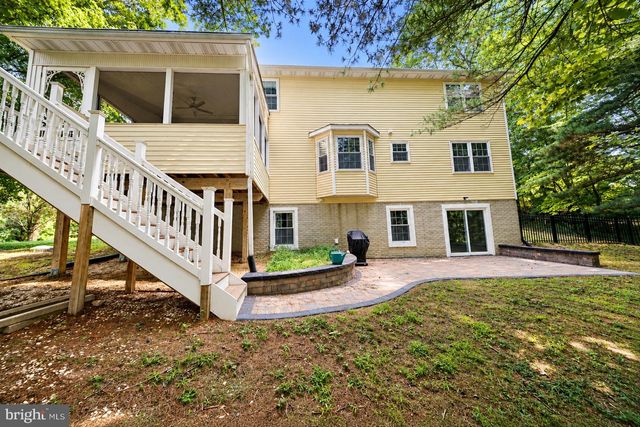 990 CARAVAN TRL, Owings, MD 20736