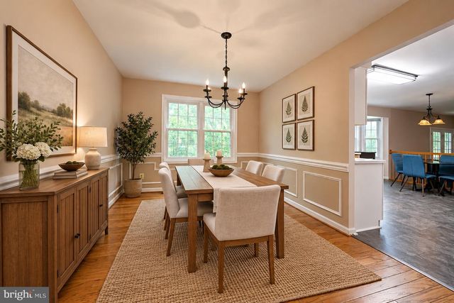 990 CARAVAN TRL, Owings, MD 20736