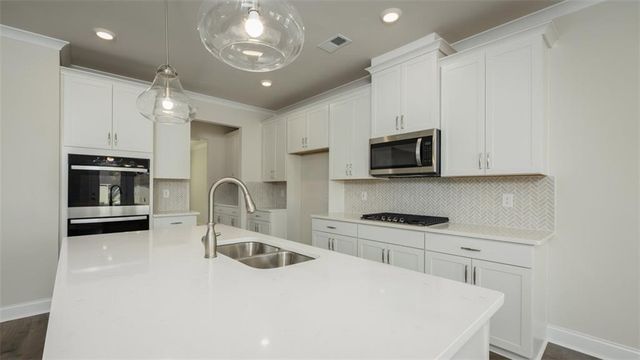 1621 Westland Court, Bogart, GA 30622