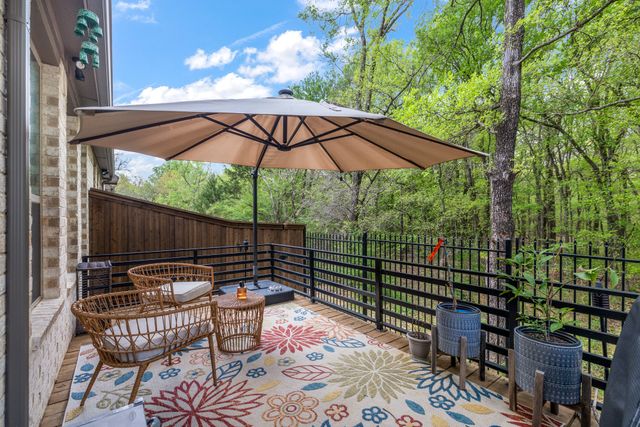 6834 Neals Way, Arlington, TX 76001