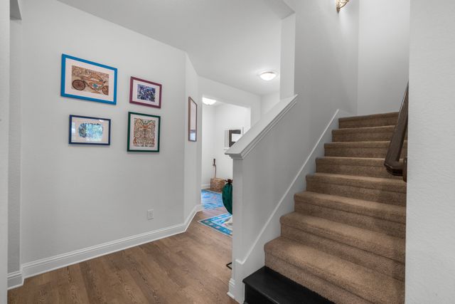 6834 Neals Way, Arlington, TX 76001