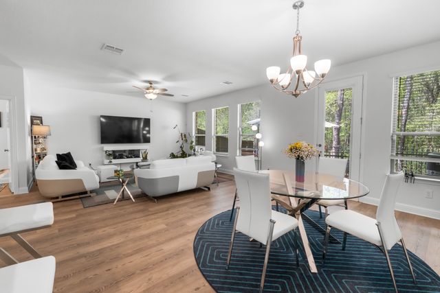 6834 Neals Way, Arlington, TX 76001