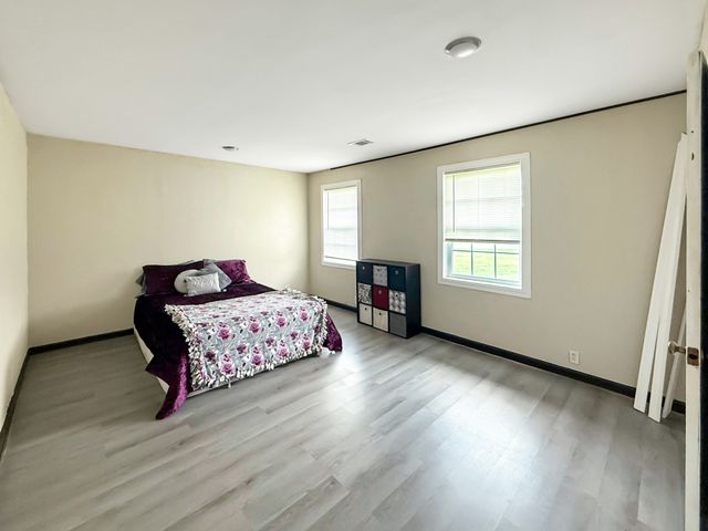 4426 Glasgow Rd, Burkesville, KY 42717