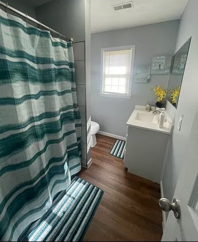 4426 Glasgow Rd, Burkesville, KY 42717