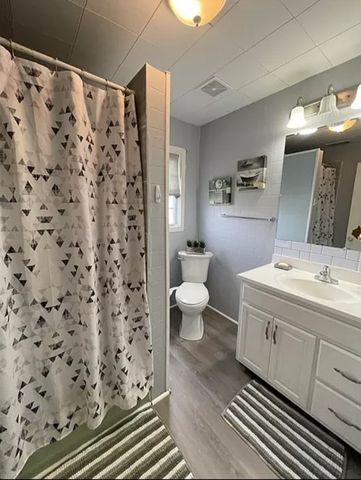 4426 Glasgow Rd, Burkesville, KY 42717