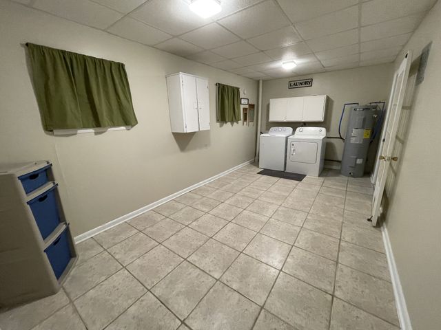 4426 Glasgow Rd, Burkesville, KY 42717