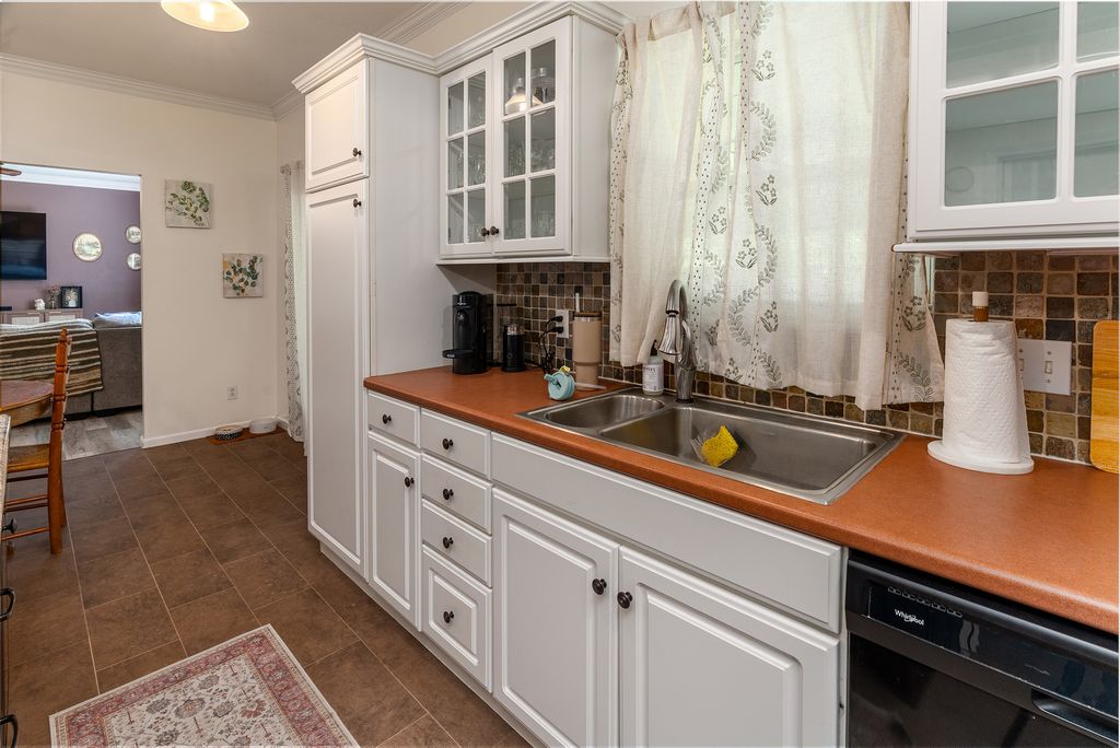 Image 17 of property listing at 36 EDGEWOOD Lane N, Centralia, IL 62801