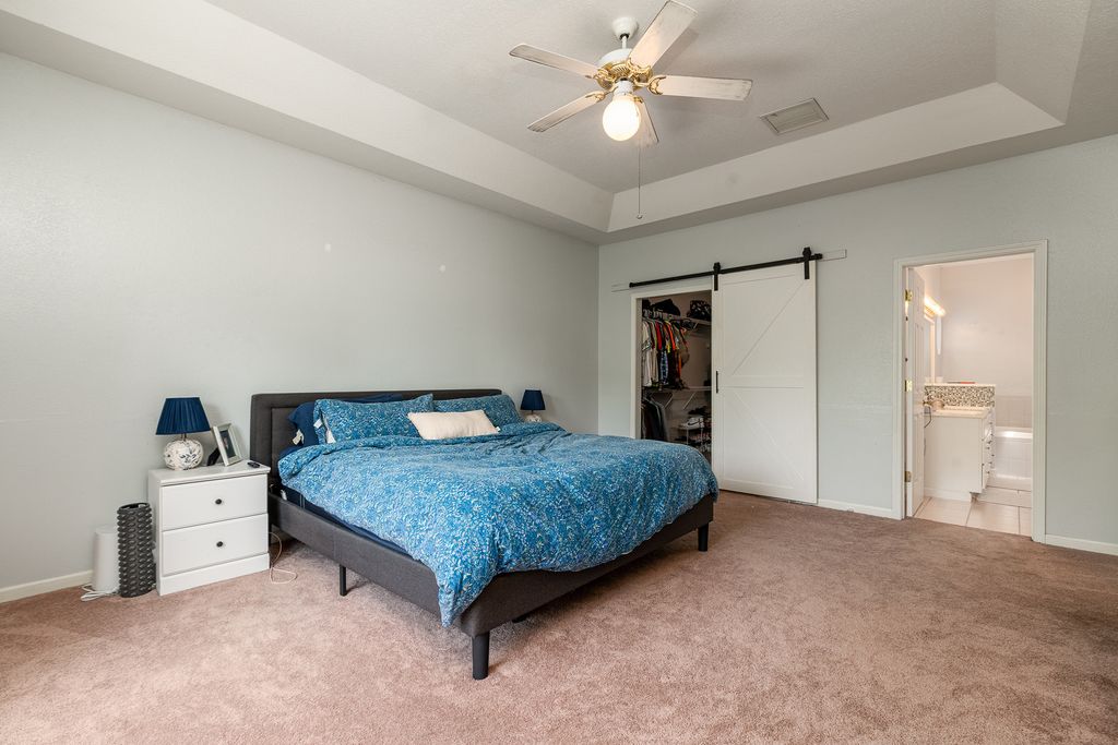 Image 25 of property listing at 36 EDGEWOOD Lane N, Centralia, IL 62801