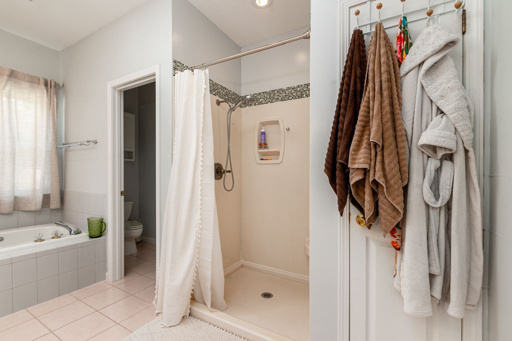 Image 27 of property listing at 36 EDGEWOOD Lane N, Centralia, IL 62801