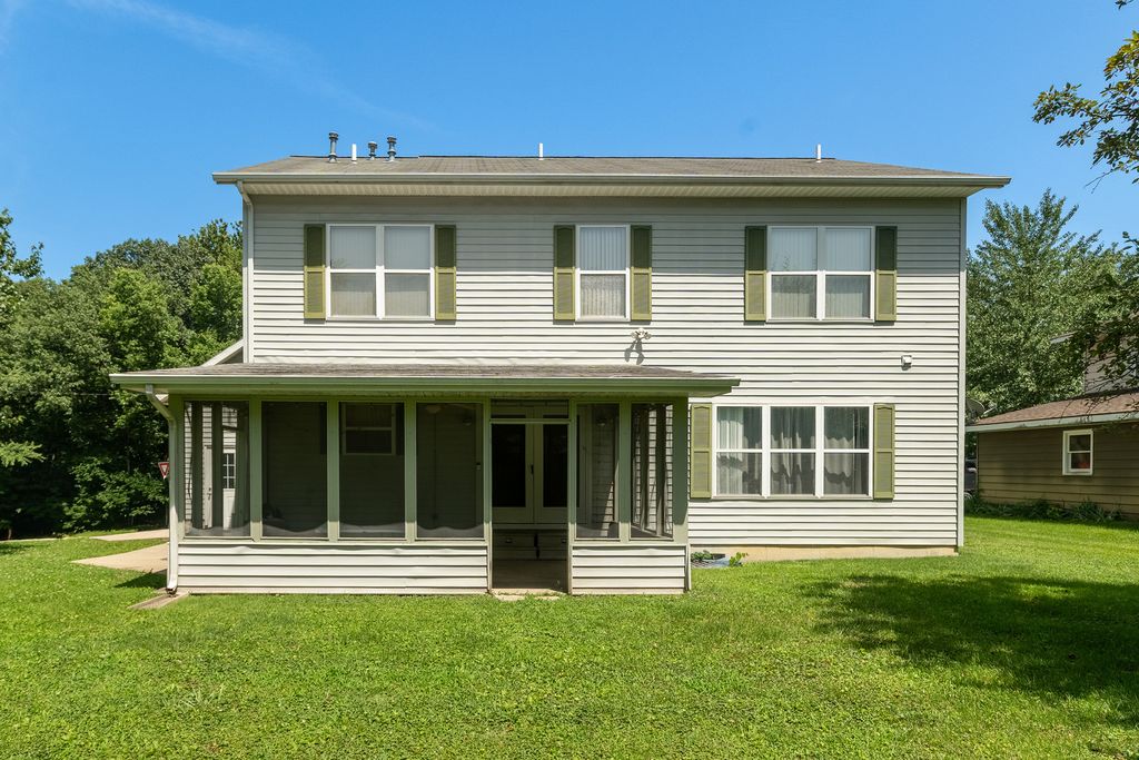 Image 47 of property listing at 36 EDGEWOOD Lane N, Centralia, IL 62801