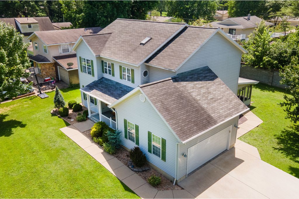 Image 56 of property listing at 36 EDGEWOOD Lane N, Centralia, IL 62801
