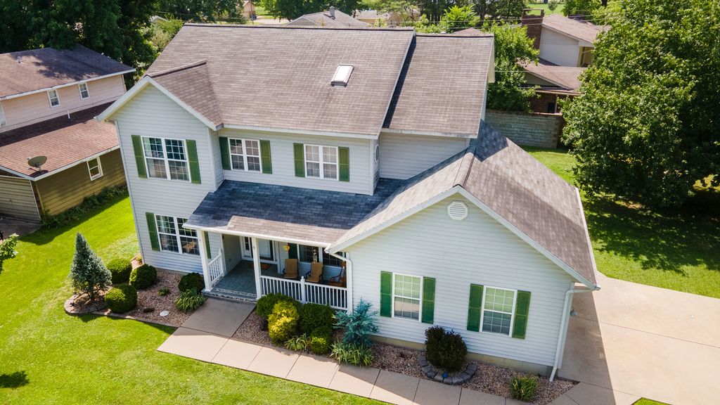 Image 57 of property listing at 36 EDGEWOOD Lane N, Centralia, IL 62801