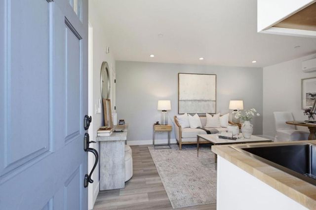 1333 Laguna Avenue, Burlingame, CA 94010