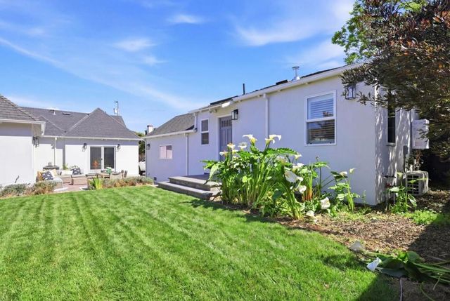 1333 Laguna Avenue, Burlingame, CA 94010