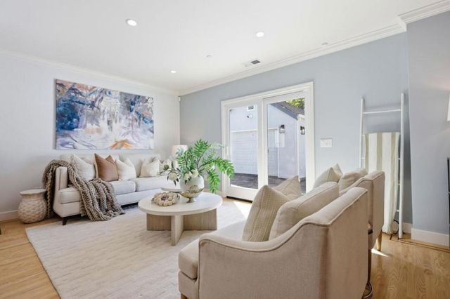 1333 Laguna Avenue, Burlingame, CA 94010