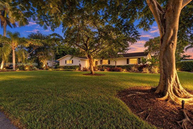 9761 SW 123rd Street, Miami, FL 33176