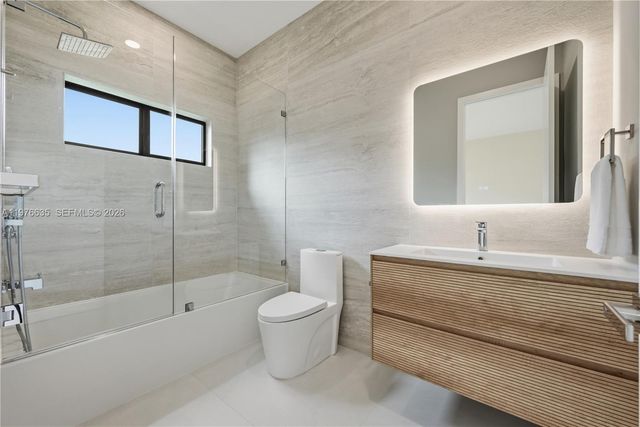 6990 SW 58th St, Miami, FL 33143