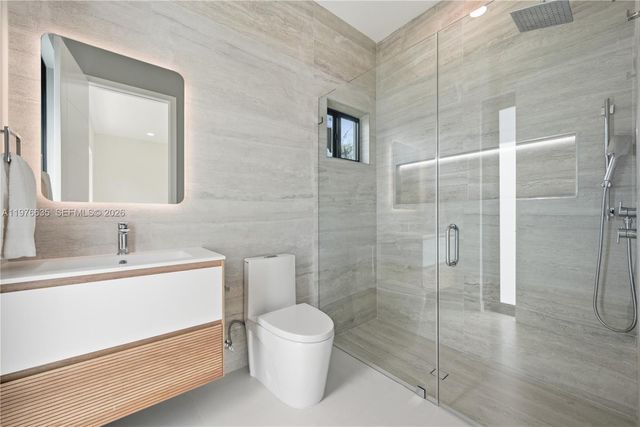 6990 SW 58th St, Miami, FL 33143