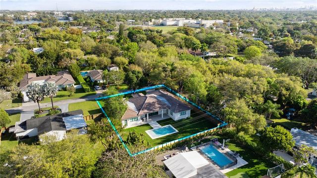6990 SW 58th St, Miami, FL 33143