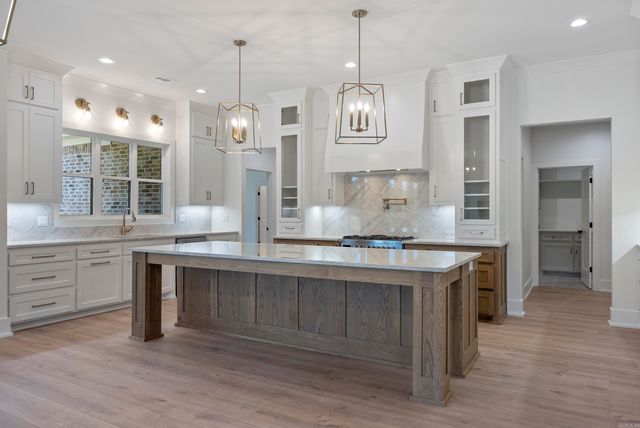 5096 Westridge Cir, Benton, AR 72019