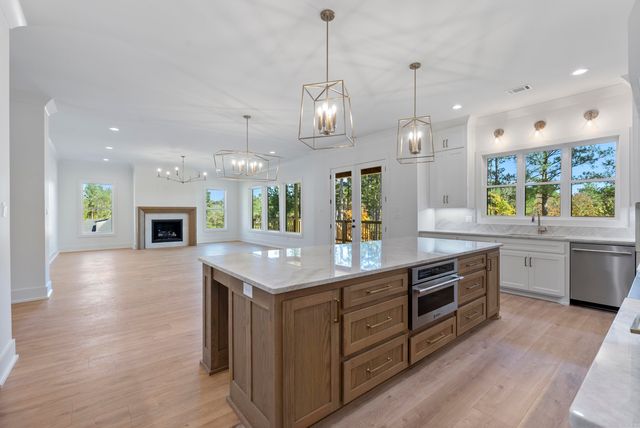 5096 Westridge Cir, Benton, AR 72019