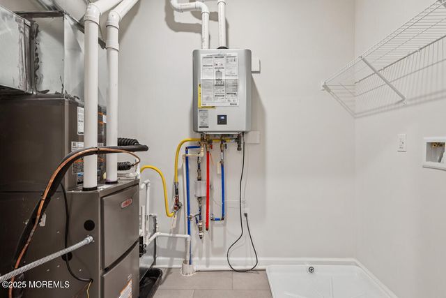 214 Jessie Place 64, New Brunswick, NJ 08901