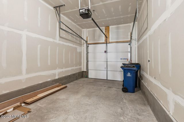 214 Jessie Place 64, New Brunswick, NJ 08901