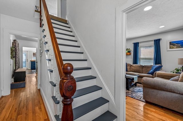 140 Elm St, Halifax, MA 02338