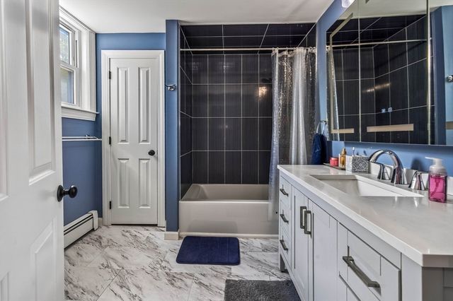 140 Elm St, Halifax, MA 02338