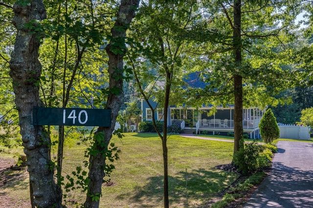 140 Elm St, Halifax, MA 02338