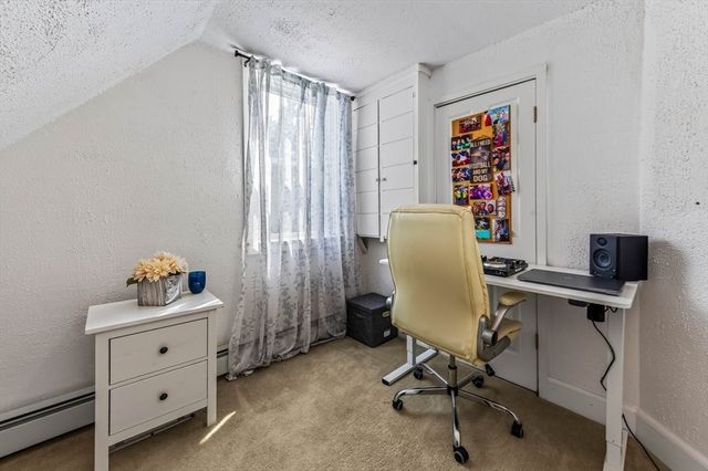 140 Elm St, Halifax, MA 02338