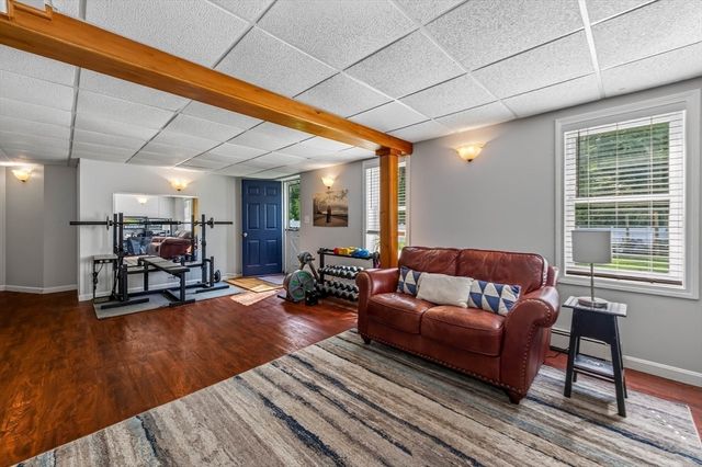 140 Elm St, Halifax, MA 02338