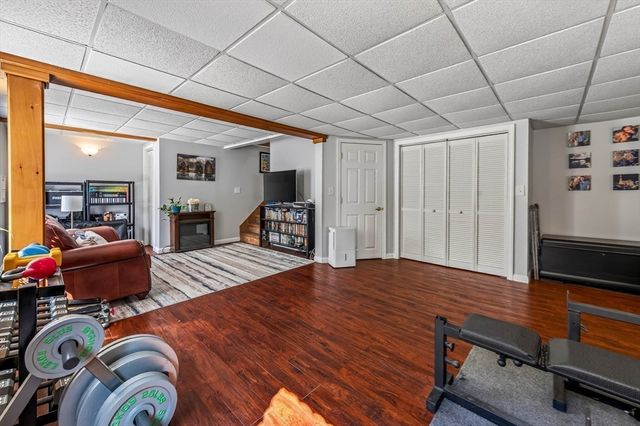 140 Elm St, Halifax, MA 02338