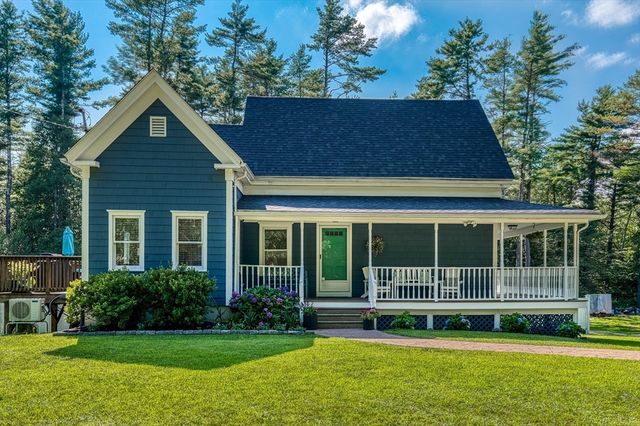 140 Elm St, Halifax, MA 02338