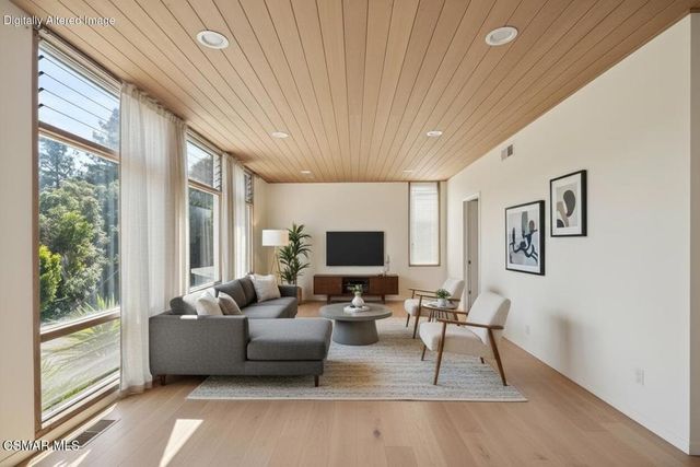 10441 Oletha Lane, Los Angeles, CA 90077