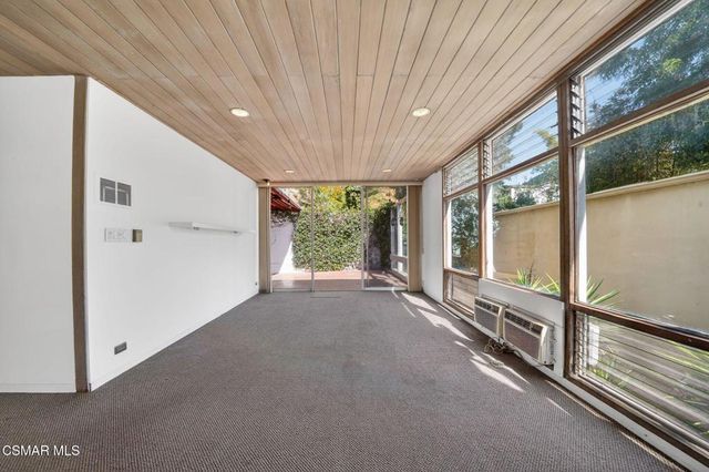 10441 Oletha Lane, Los Angeles, CA 90077