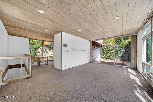 10441 Oletha Lane, Los Angeles, CA 90077