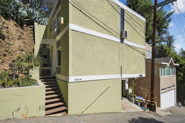 10441 Oletha Lane, Los Angeles, CA 90077